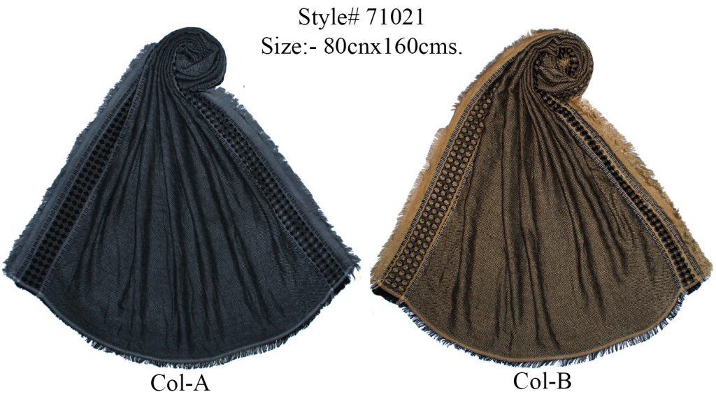 YARN DYED STOLE IN SOFT MODAL, POLYESTER, ACRYLIC WITH ALL SIDES EYELASH FRINGES	